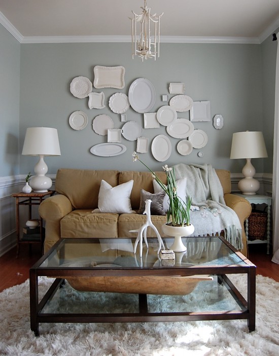 30 Plate Gallery Wall Ideas For Your Home - Plates On The Wall Ideas