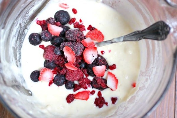 Easy-Blueberry-strawberry-raspberry-pancakes