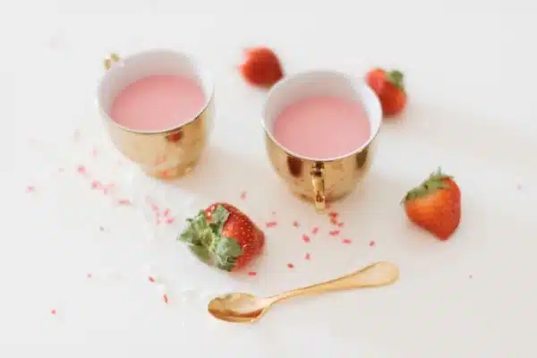 Strawberry-Coconut-Milk-2